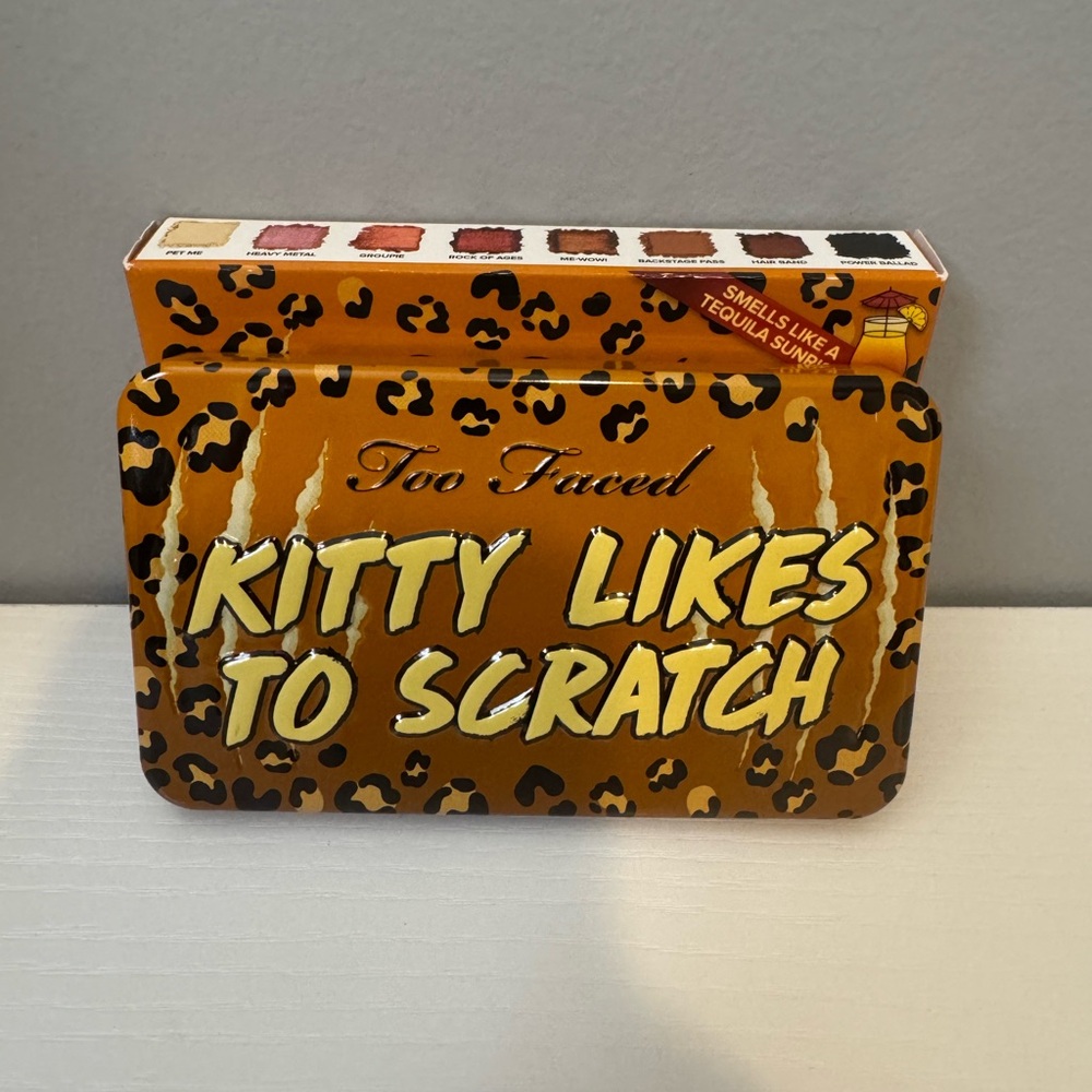 🐯Too Faced Kitty Likes to Scratch On-The-Fly Eyeshadow Palette - Picture 2 of 5